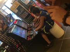 -喝丢一只鞋辣炒海鲜小烧烤(三八广场店)