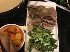-英子补身汤(海兰路店)