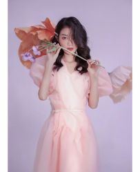 -喜爱高定婚纱摄影
