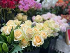 -何兮花店·气球派对鲜花店(马桥银春路万科城店)