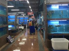 -渔人湾码头海鲜市场负二楼