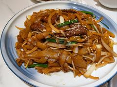 干炒牛河-唐乐宫·歌舞剧院餐厅