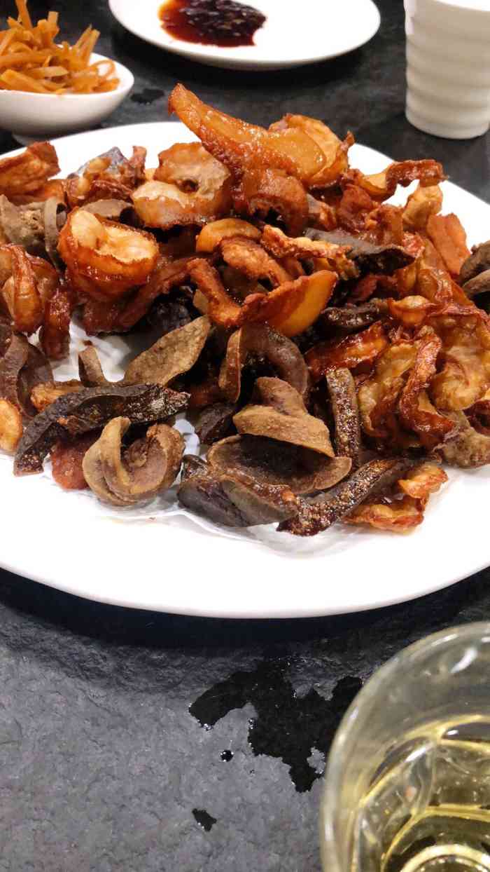 张家小馆(松山店)-"到了饭点儿搜附近美食,看这家评分挺高就找.