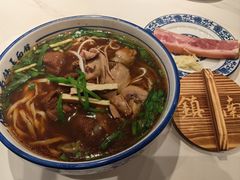 -镇南锅盖面馆(解放路店)