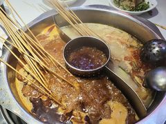 -佰人王串串香火锅(洋珠巷店)
