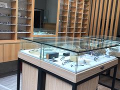 -无界眼镜MaxLess(滨江星光大道店)