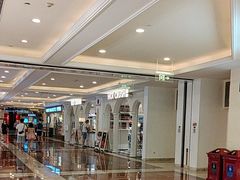 -HOT CRUSH趁热集合·现烤面包(环球港店)