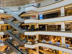 -红星美凯龙国际家居博览中心至尊mall停车场