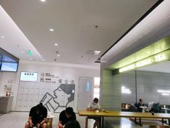大堂-喜茶(杭州滨江宝龙店)