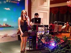 -荣誉国际酒店-云顶旋转餐厅