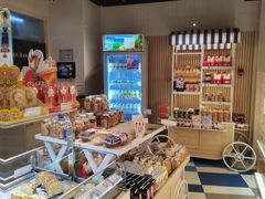 -85度C(生甜甜圈研究工坊·上海平凉店)