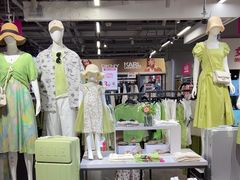 -唯品会(北京国瑞城店)