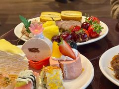 -荣誉国际酒店-云顶旋转餐厅