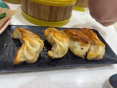 -禾师兄·布拉肠(一德路店)