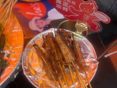 -何师烧烤Pro ·小龙虾·江湖川菜·精酿啤酒(太古里旗舰店)