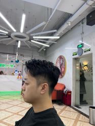 -秦·专注剪发