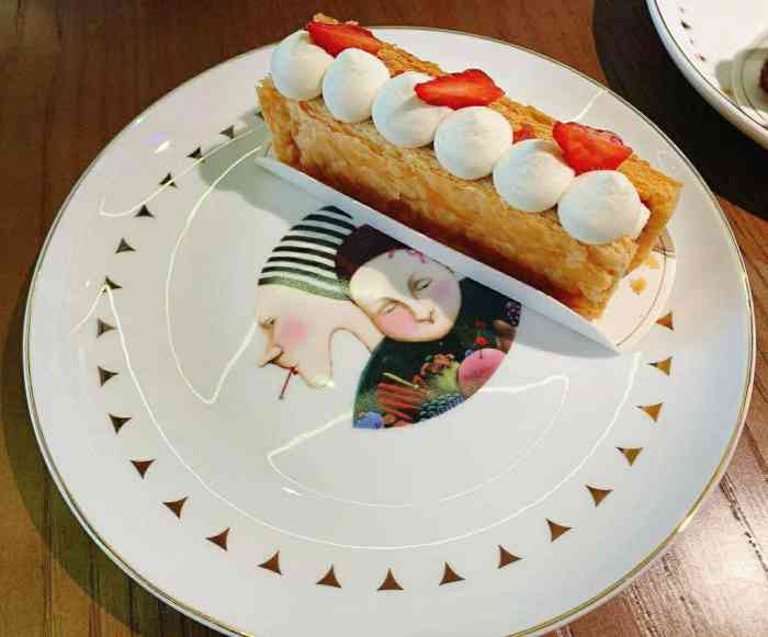 品饕(中海环宇荟店)-"开在环宇荟一楼,旁边也有好几家蛋糕店,蛋.