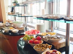 自助取餐区-君悦大酒店行政酒廊