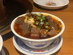 土冒血旺-炉小二铜锅牛蛙•川湘菜(三里屯店)