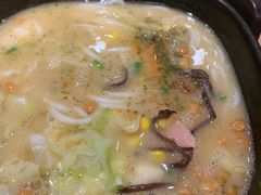 -阿香米线(余姚五彩城店)