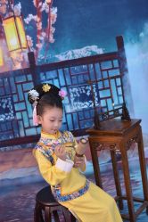 点击看大图 -后宫·古装汉服京剧儿童亲子全家福摄影