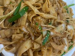 -广东小美食(果戈里大街店)