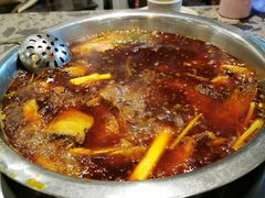 -肖肖酸萝卜鱼火锅(总店)