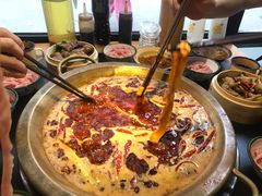 -王婆乔鲜鱼自助火锅(蜀汉路店)
