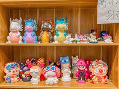 -郑在DIY·潮玩银饰绘画手作(中央大道旗舰店)