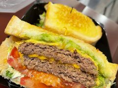 -The Habit Burger Grill 哈比特汉堡(爱琴海店)