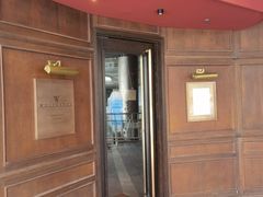 门面-Wolfgang’s Steakhouse 沃夫冈牛排馆(上海白玉兰广场店)