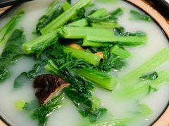 煲淋春菜-原味田园·客家菜·土窑鸡(中航城君尚购物中心店)