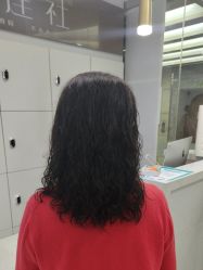 -镁连社·美联社