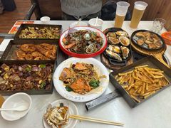 -老东镇啤酒屋海鲜加工·蒸汽海鲜·海鲜烧烤(台东店)