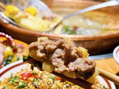 -洱火云南酸菜牛肉火锅(石景山当代商城店)
