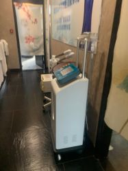 -威思丽高温瑜伽会馆