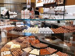 -Laderach 莱德拉(上海环贸iapm店)