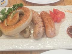 -汽车博物馆主题餐厅