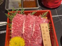 -山川小町·极番烧肉(新地假日广场店)
