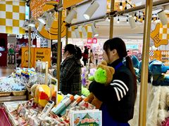 -LuOne凯德晶萃广场(徐家汇路店)
