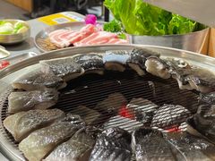 -围炉肉舍•炭烤活鳗•丹东海鲜烤肉(步行街店)