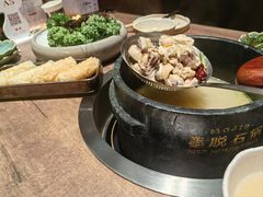 -蘑界·野生菌火锅(深业上城店)