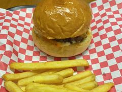 -UMAMI乌玛米披萨·汉堡·清真Halal(红岭北店)