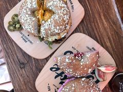 -Catch Bagel(芳草地店)