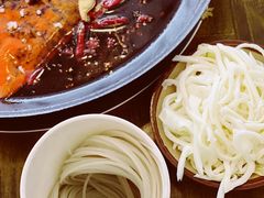 -黄潇洒老火锅(九眼桥宏济巷店)