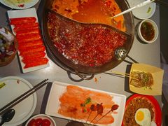 -周小明火锅(黑金冠社区店)