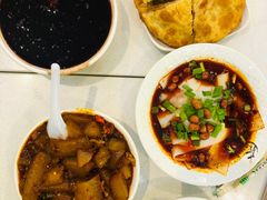 -舌尖尖传统小吃(万达店)