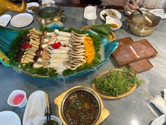 -慢丽江·云南野生菌土鸡锅(付家庄店)