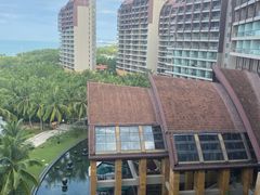 -三亚湾海居铂尔曼度假酒店