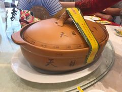 天目湖鱼头-汇贤府·李氏鲁菜(五棵松店)